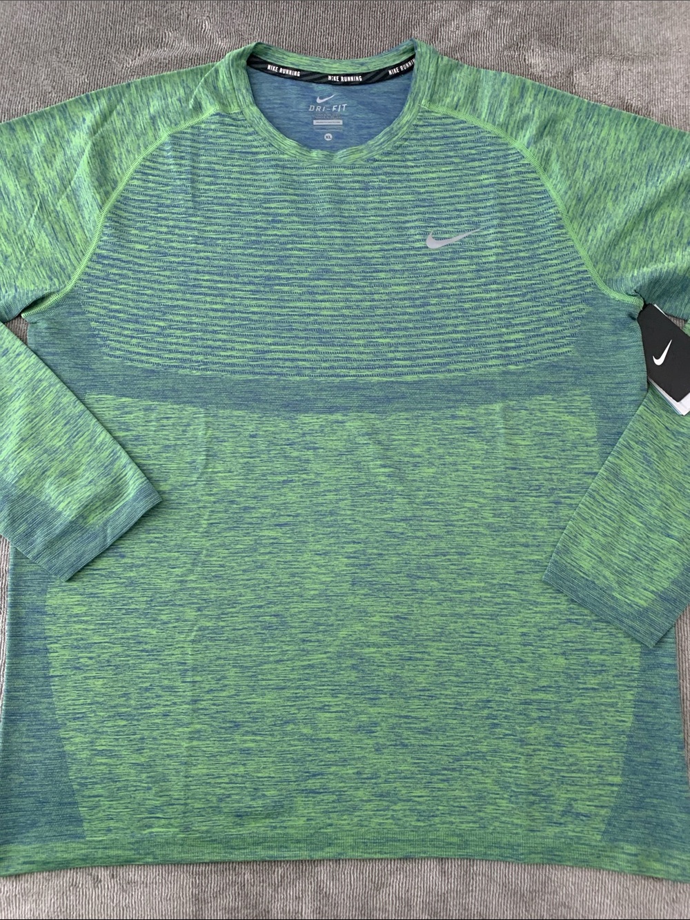 Nike Green and Blue Heather Long-Sleeve Dri-FIT Athletic Tee